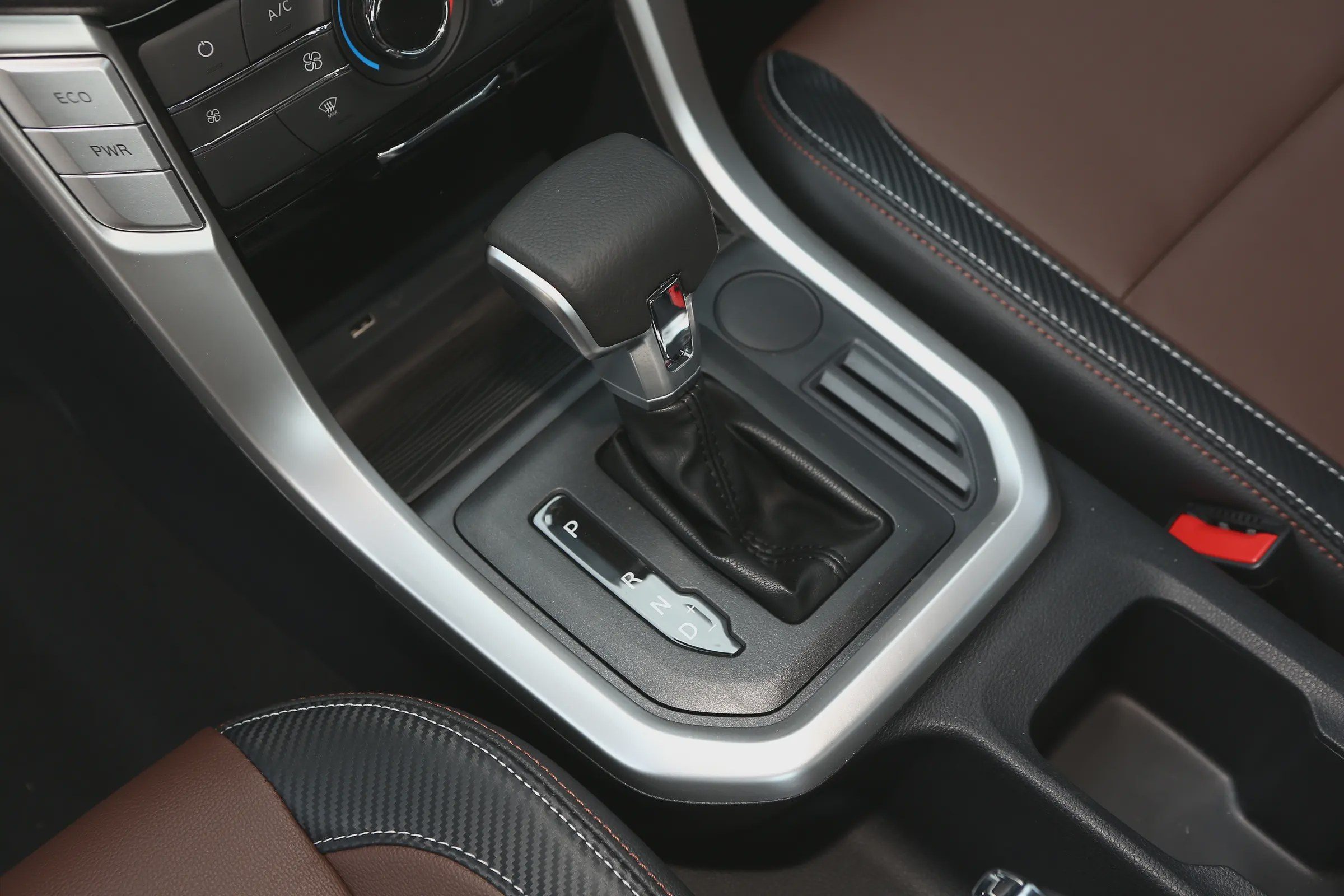 2019 Maxus T70 automatic 2WD