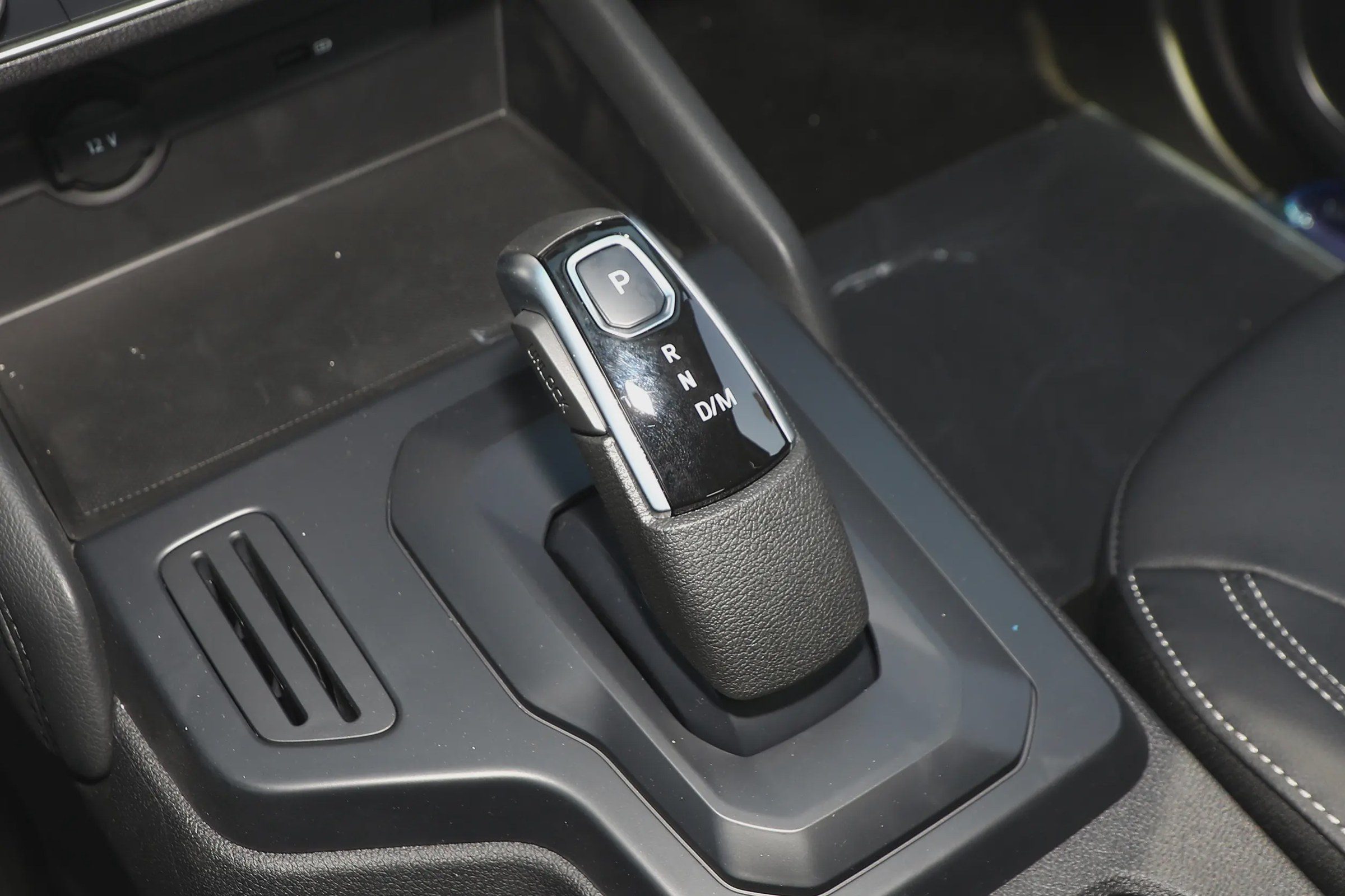 2022 Model 2.0T Automatic Diesel 4WD Comfort Standard Wheelbase