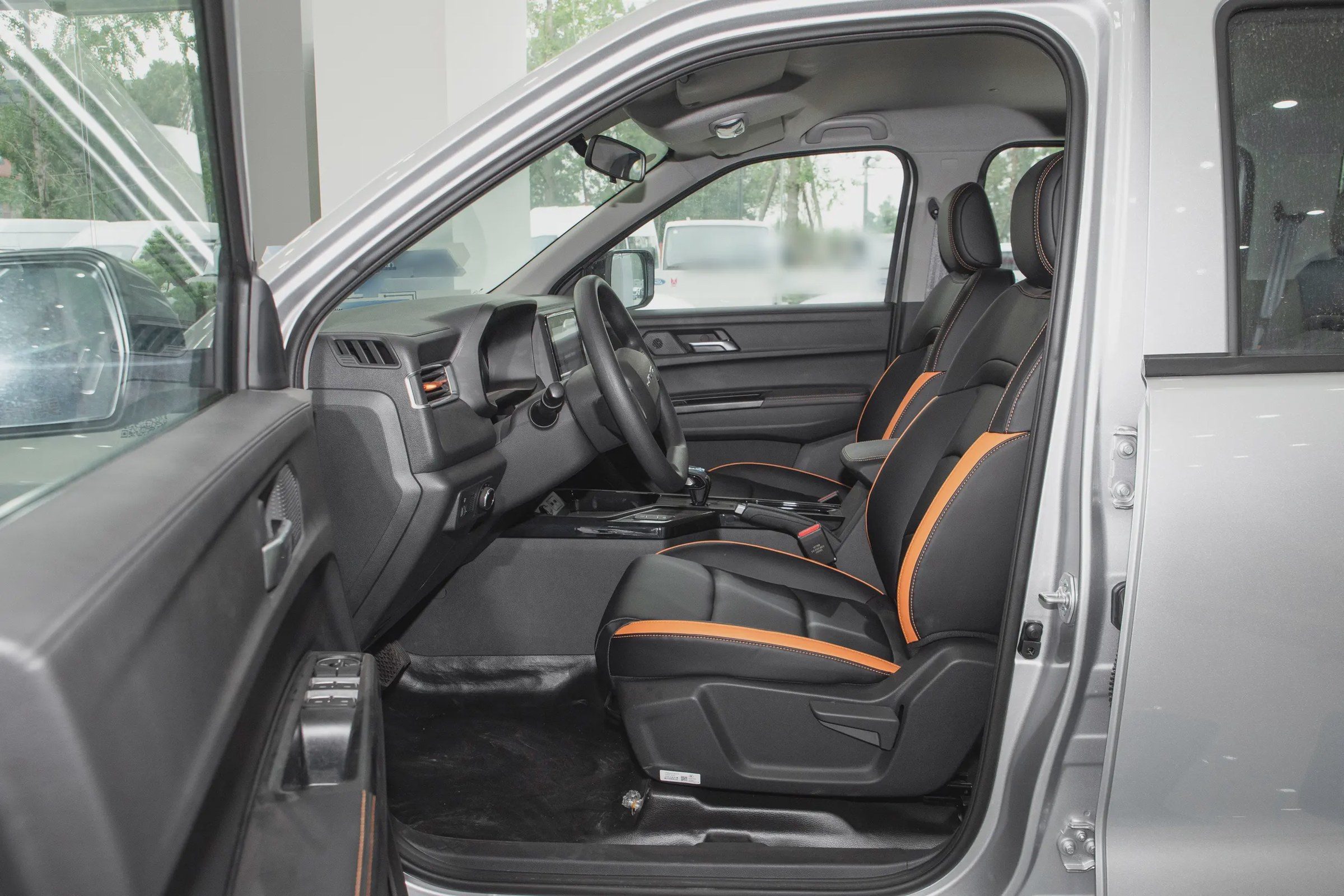 2025 Model 2.5T Automatic Diesel 4WD Long Wheelbase Flatbed
