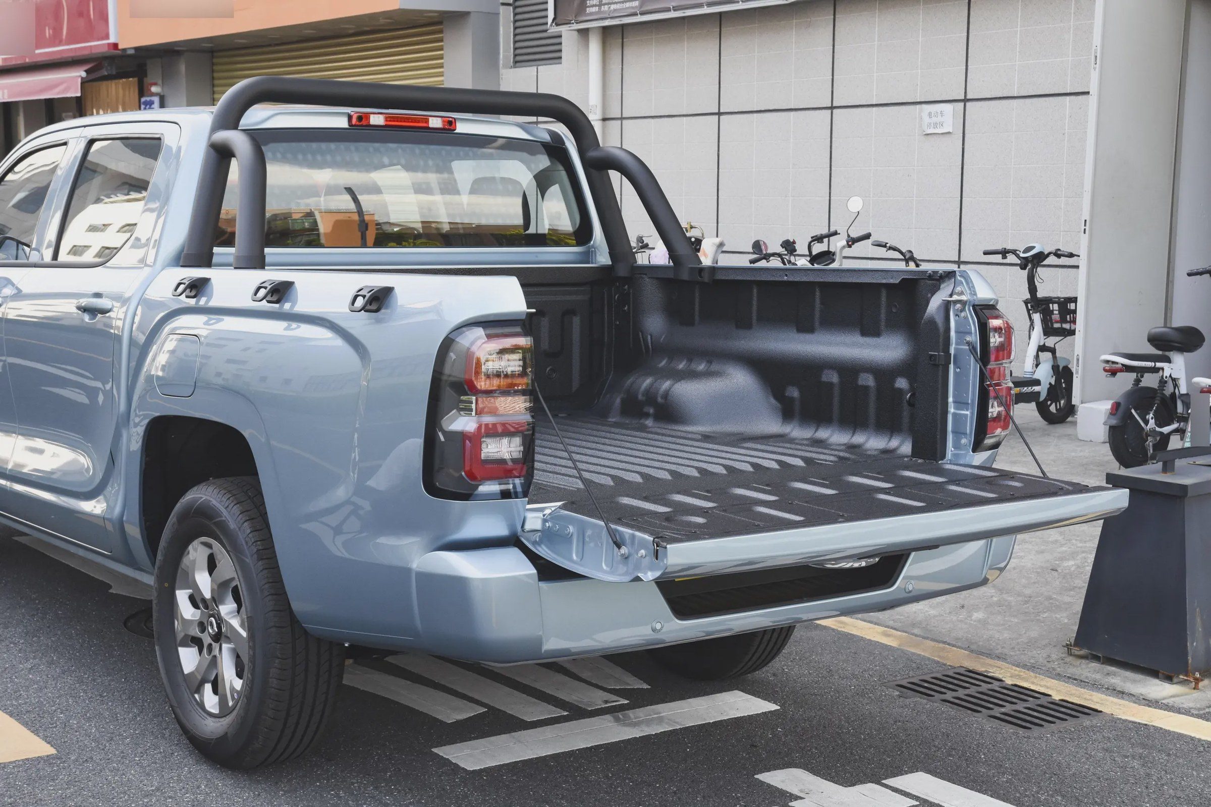 2024 Model 2.0T Diesel 8AT 4WD Elite Model with standard box GW4D20M