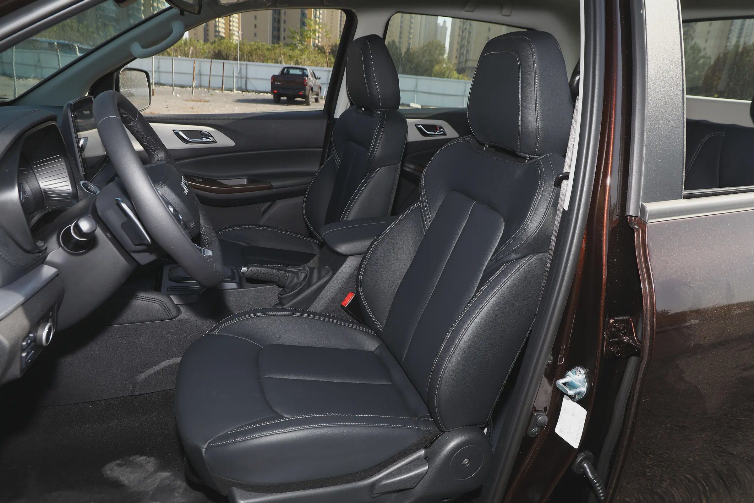 2022 Model 2.0T Automatic Diesel 4WD Comfort Long Wheelbase