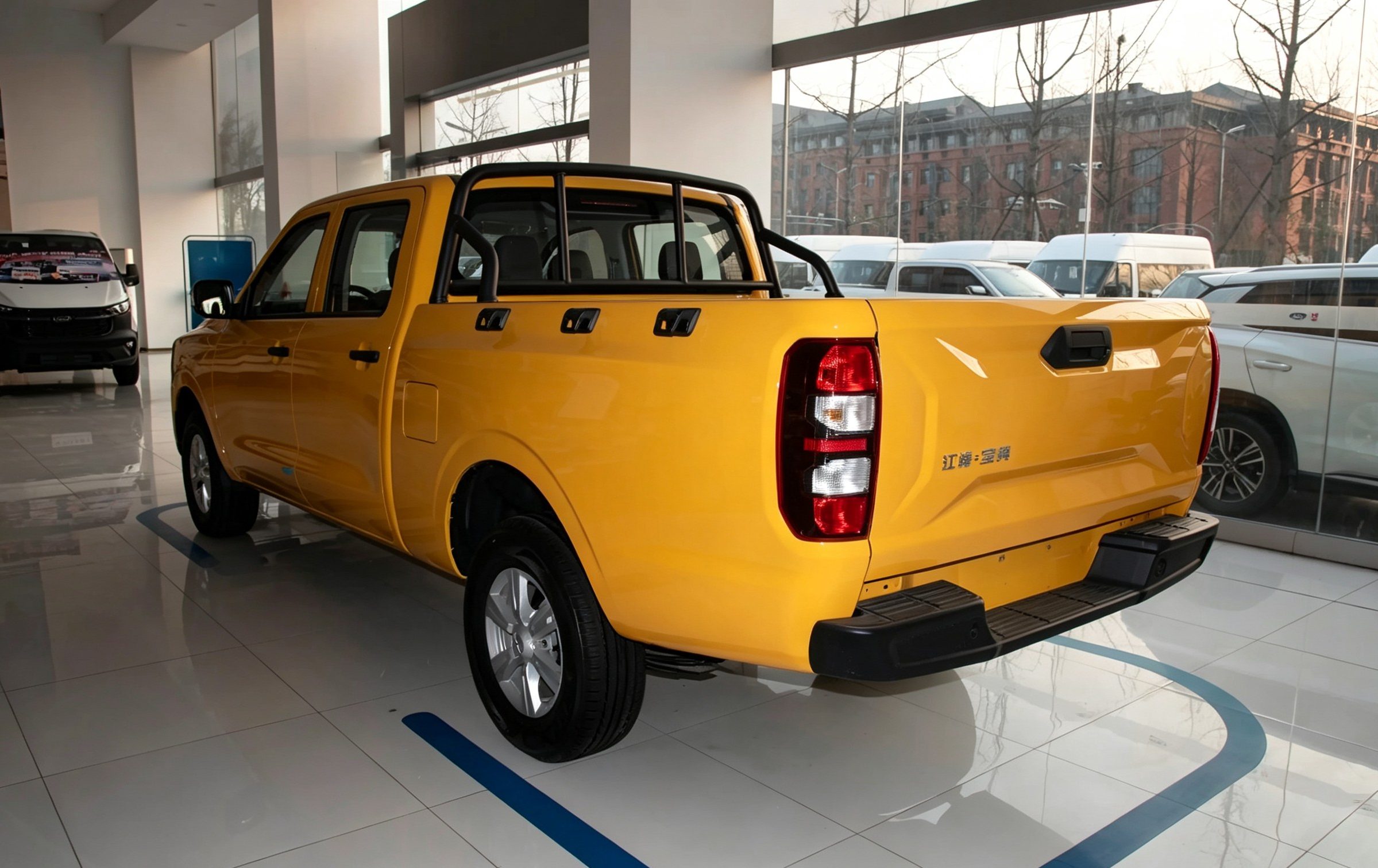 2025 Model 2.5T Automatic Diesel 4WD Long Wheelbase Flatbed