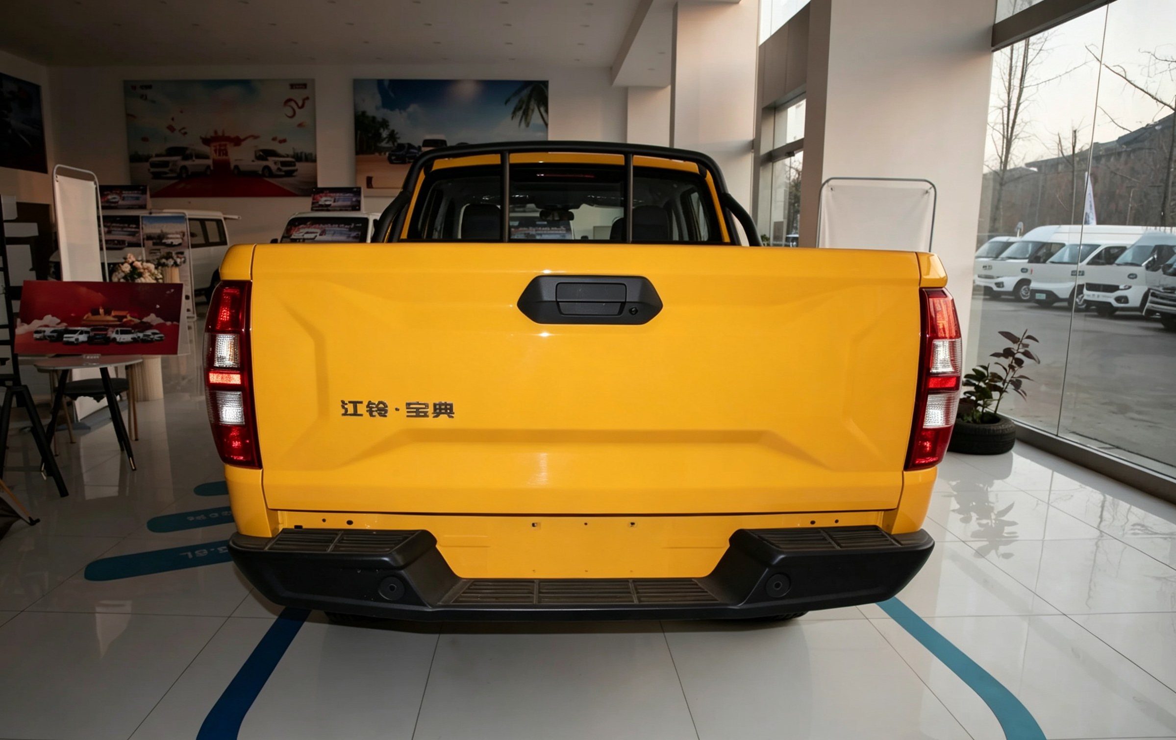 2025 Model 2.5T Automatic Diesel 4WD Long Wheelbase Flatbed